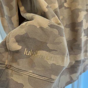 Lululemon Perfectly Oversized Crew Size 4 Camo Beige